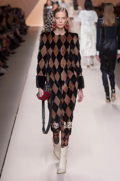 Look 42